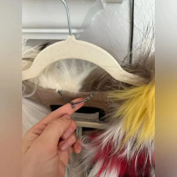 BCBG Runway Vest Fur Size S-M - Picture 7 of 11